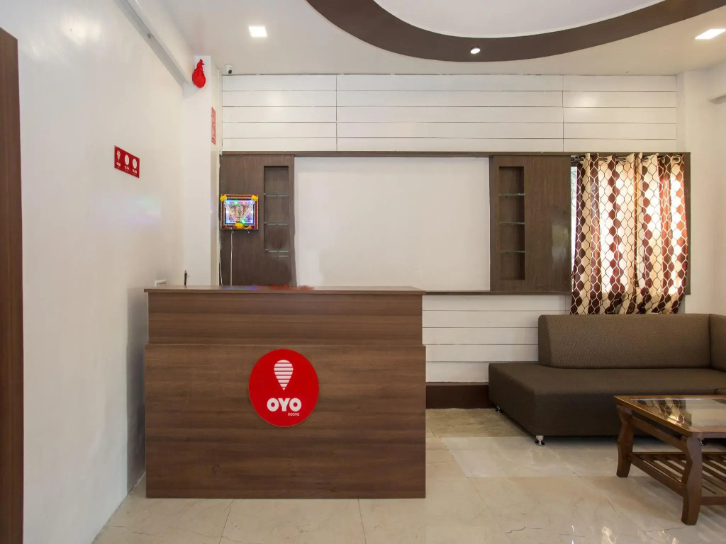 OYO 10679 Hotel Nanashree Executive