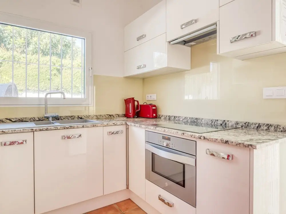 Charming Villa With Private Swimming Pool Near the Sea