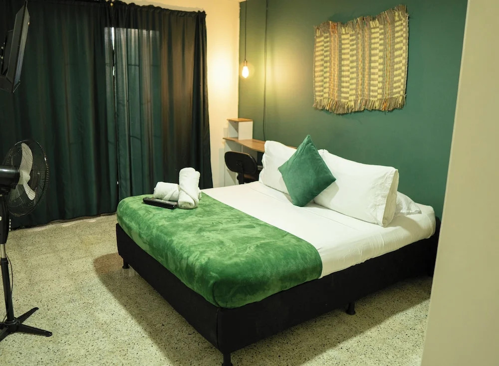 Africa house-Casa Hotel Laureles-La70