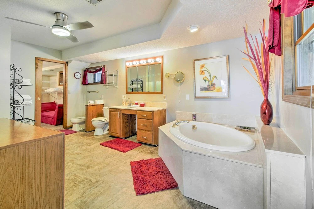 Sunrise Beach Waterfront Estate Great for Families