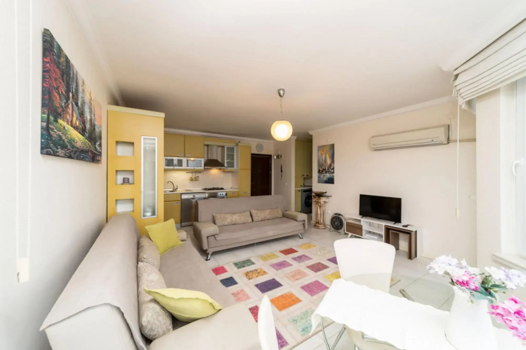 Lovely Apartment with Shared Pool in Konyaalti