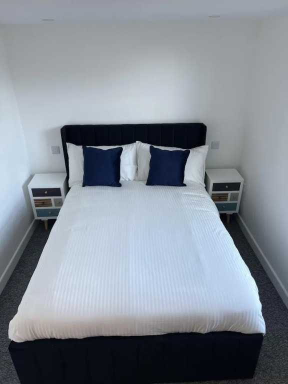 Stunning 1 Bedroom Apartment in Bicester Town