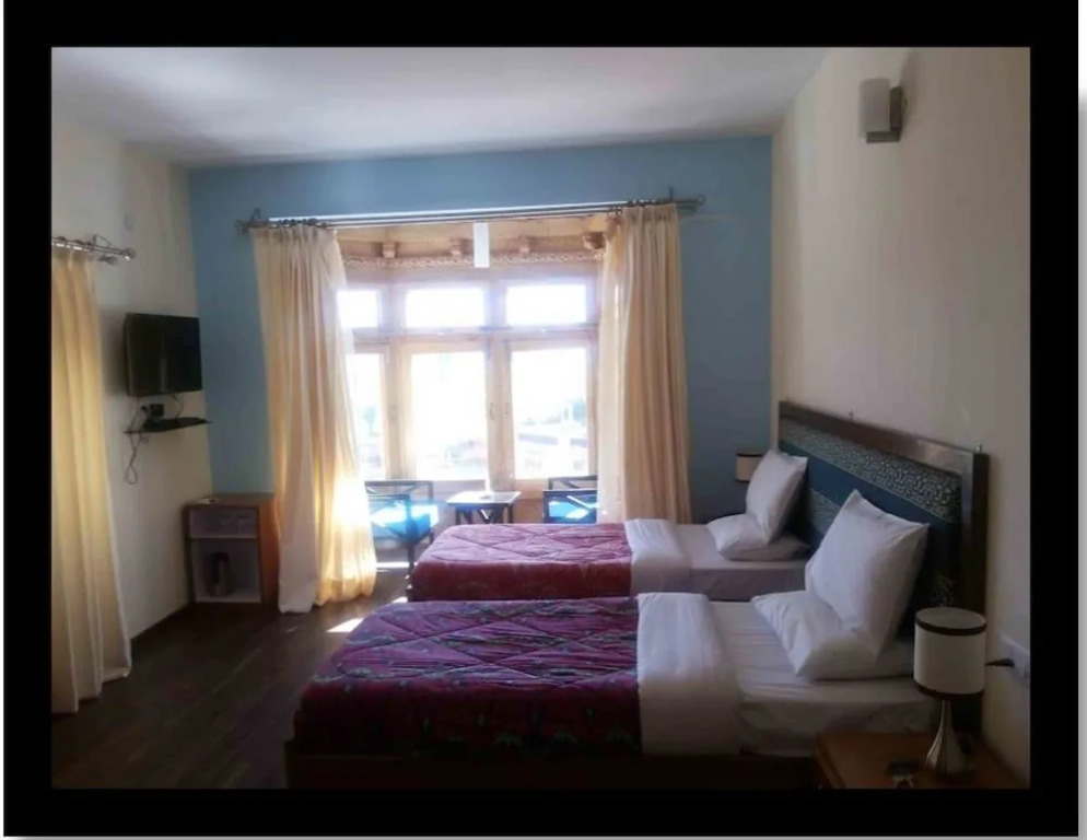 Hotel New Glacier View