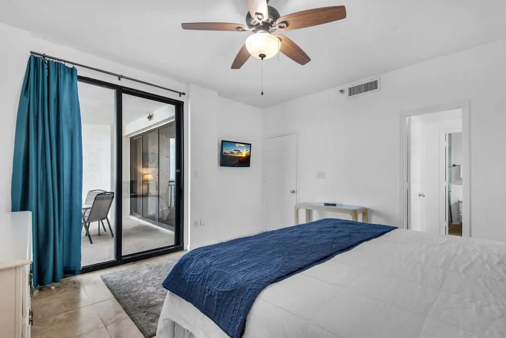 Navarre Towers 1205