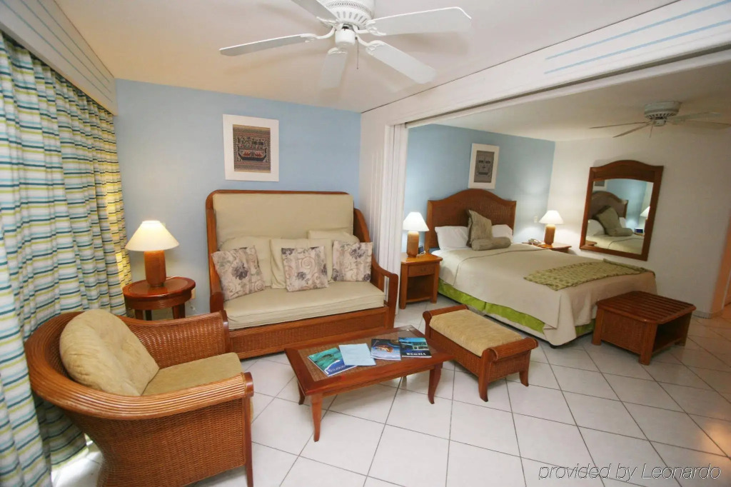 Sapphire Beach Club Resort