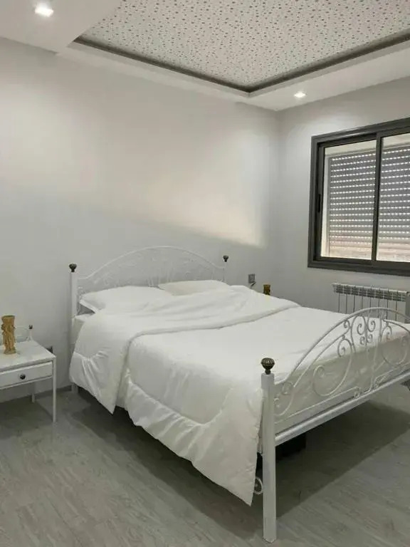 1 Bed Flat - Sleeps 2 - Parking - Wifi