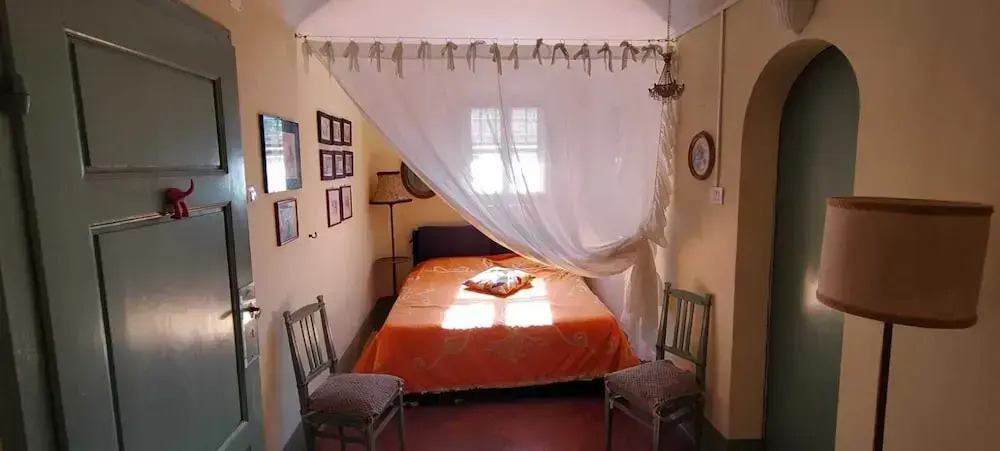 Charming 8-bed Villa in Certaldo