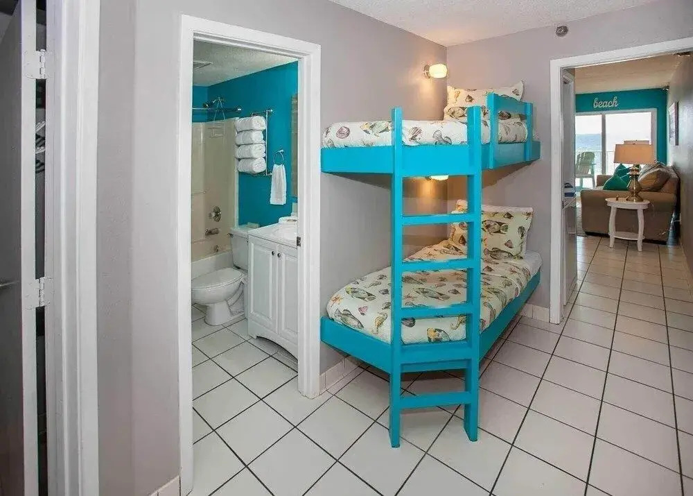Emerald Skye 21 1 Bedroom 1 Bathroom Condo