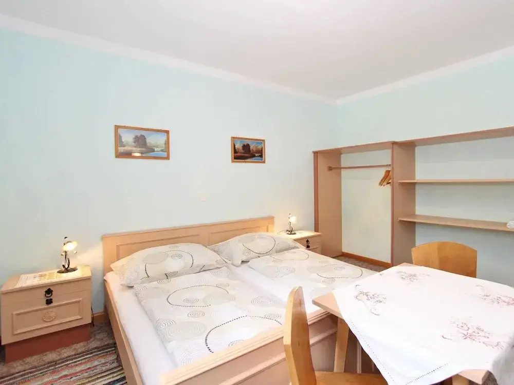 Cosy Apartment in Neukirchen near Krimmler Waterfalls