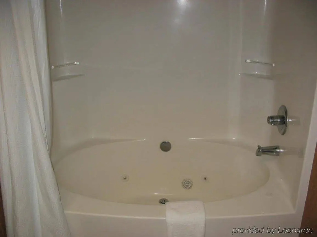 Holiday Inn Express Hotel & Suites Laurinburg by IHG