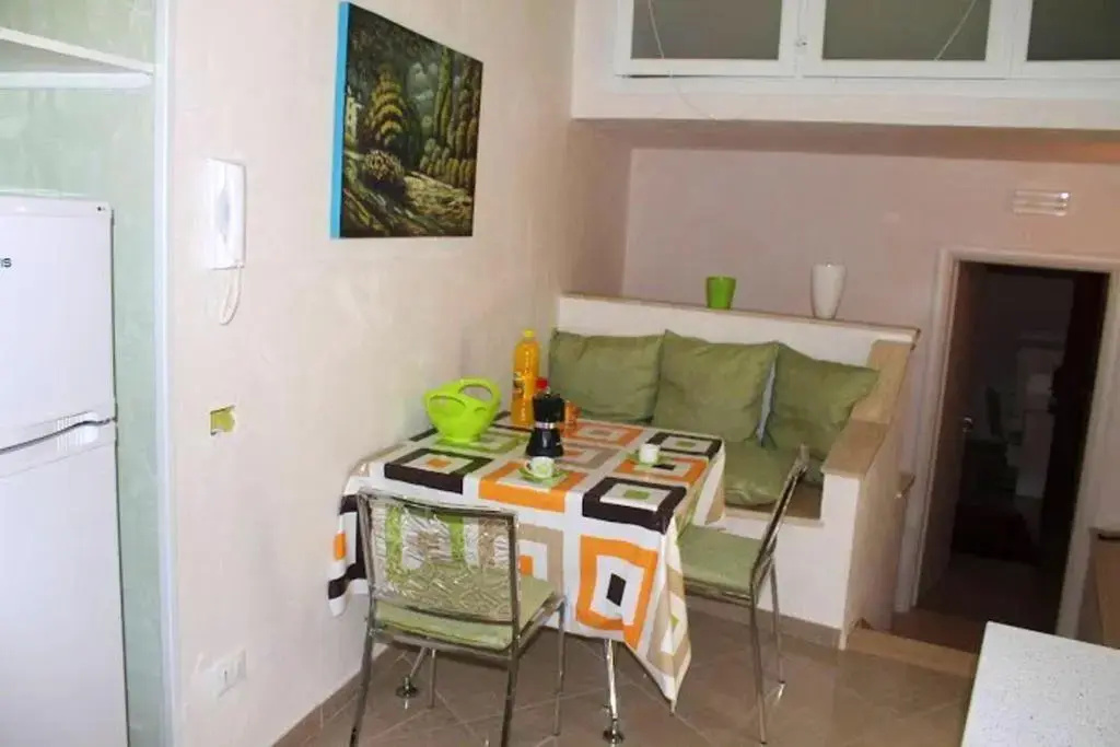 One bedroom appartement at Alcamo 200 m away from the beach with balcony