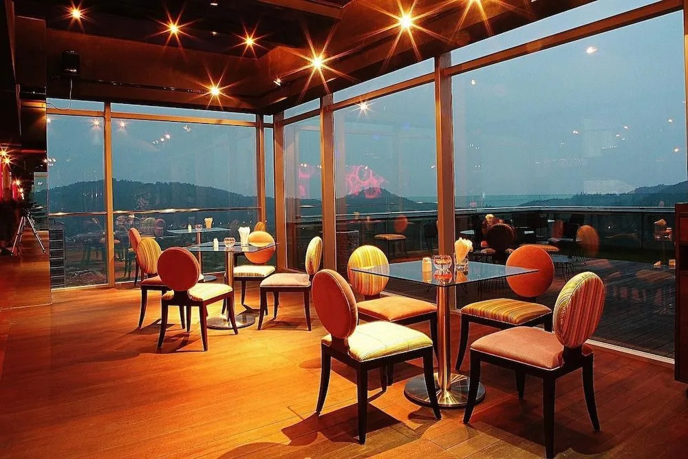 Guangzhou Nansha Pearl River Delta World Trade Center Tower