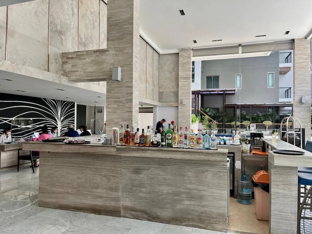 4605 Seaview Aparthotel 30m To Patong Beach