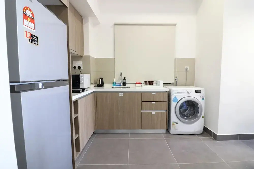 Victoria Home Sentrio Suites