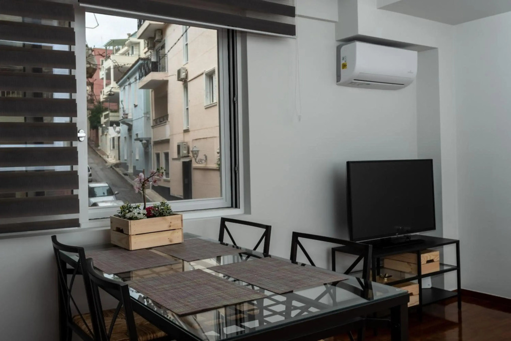 Acropolis Koukaki Newly Renovated 55sq.m Apartment