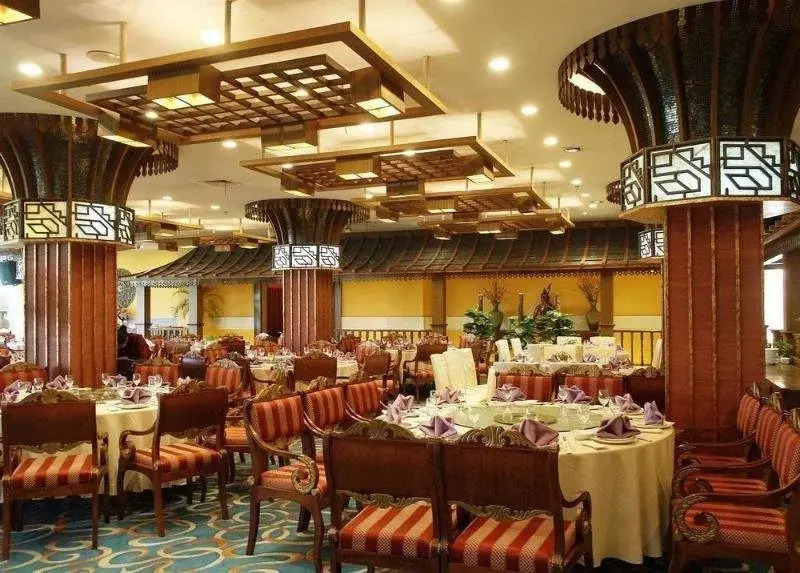Oak Bay Garden Hotel