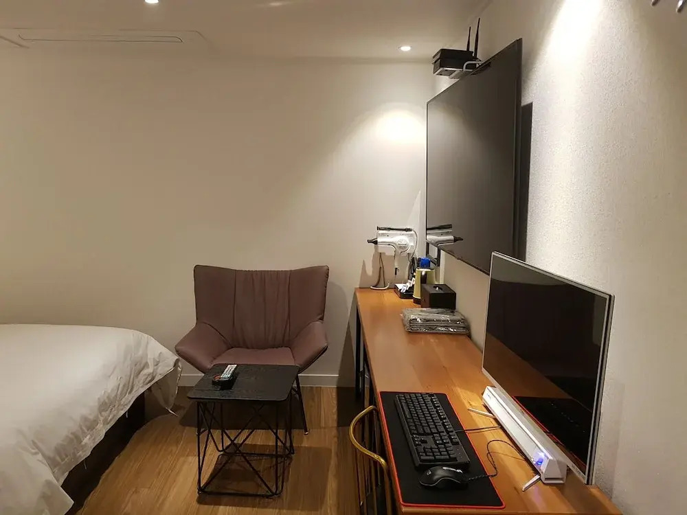 MARI hotel