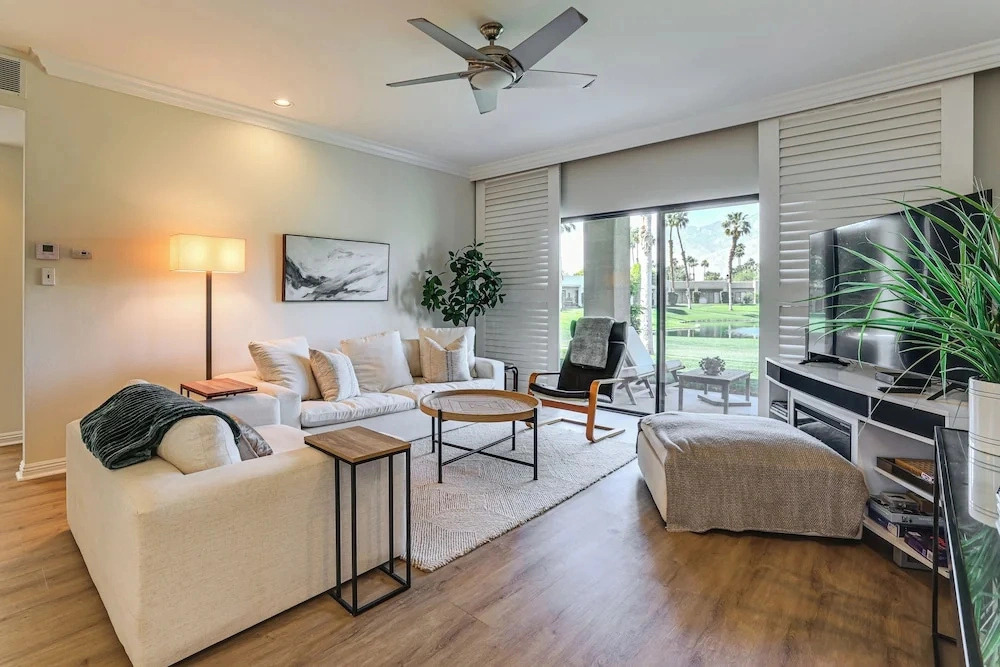 Community Perks! Golfers Oasis in Cathedral City