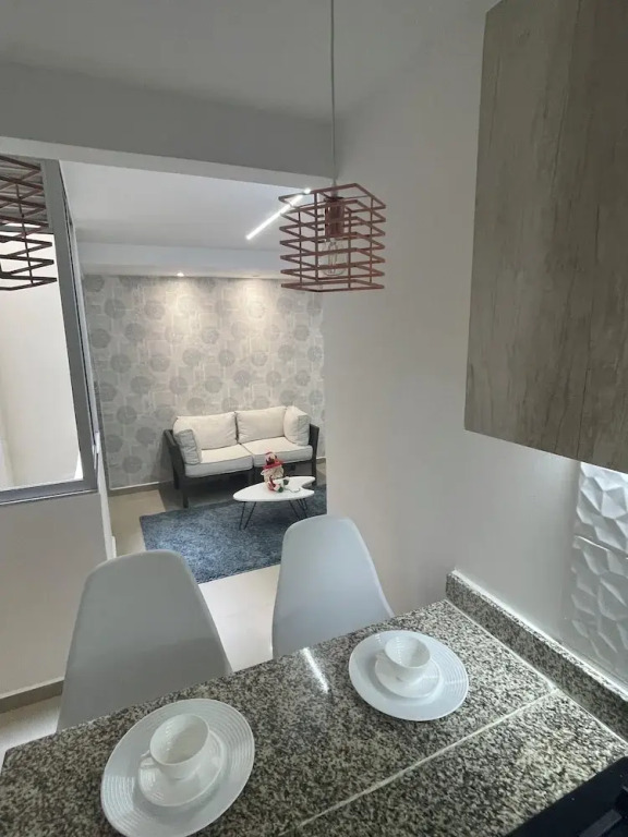 Luxury Liv Limonar