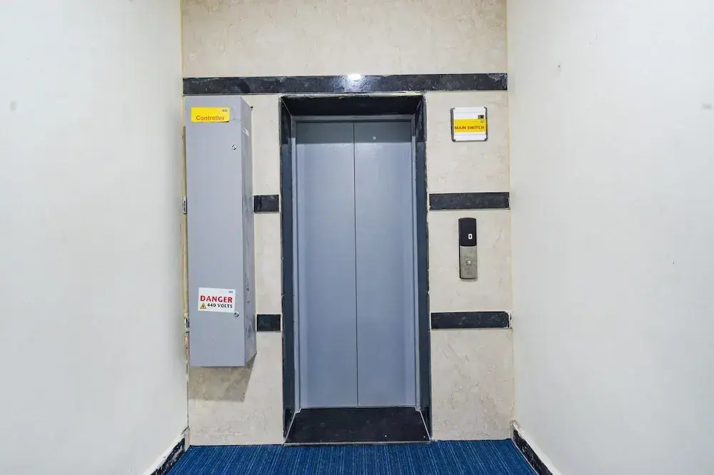 Fabhotel Maski Suites