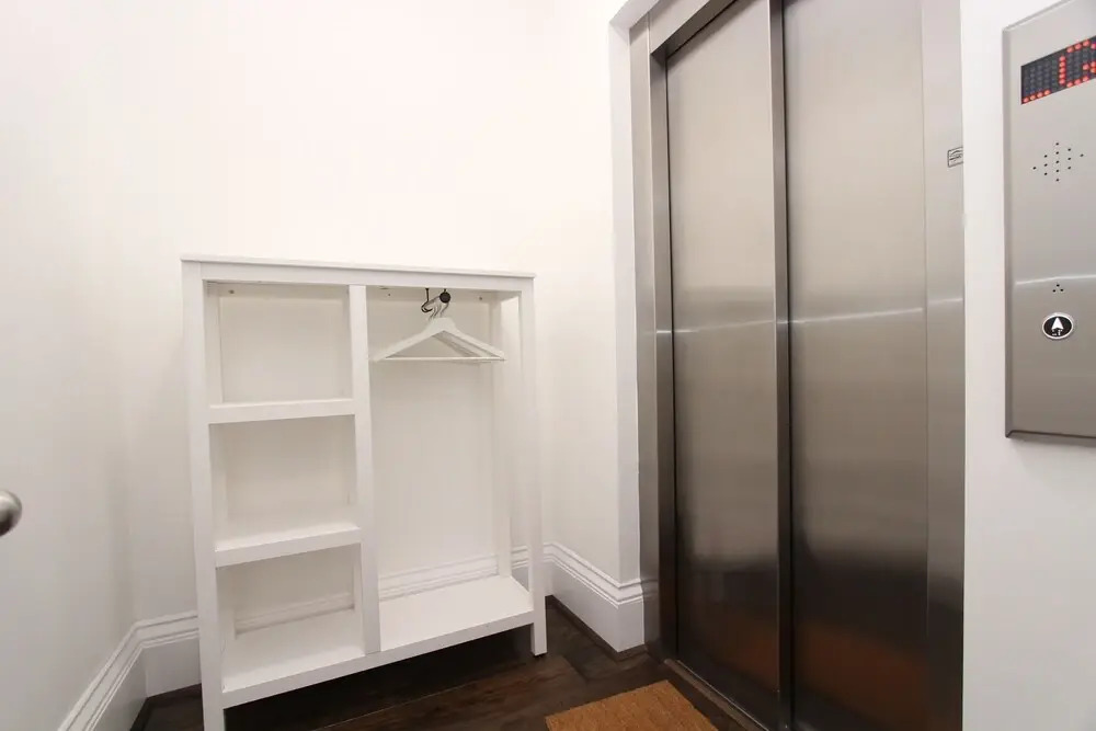 2 Kings Road Executive Studio Apartment