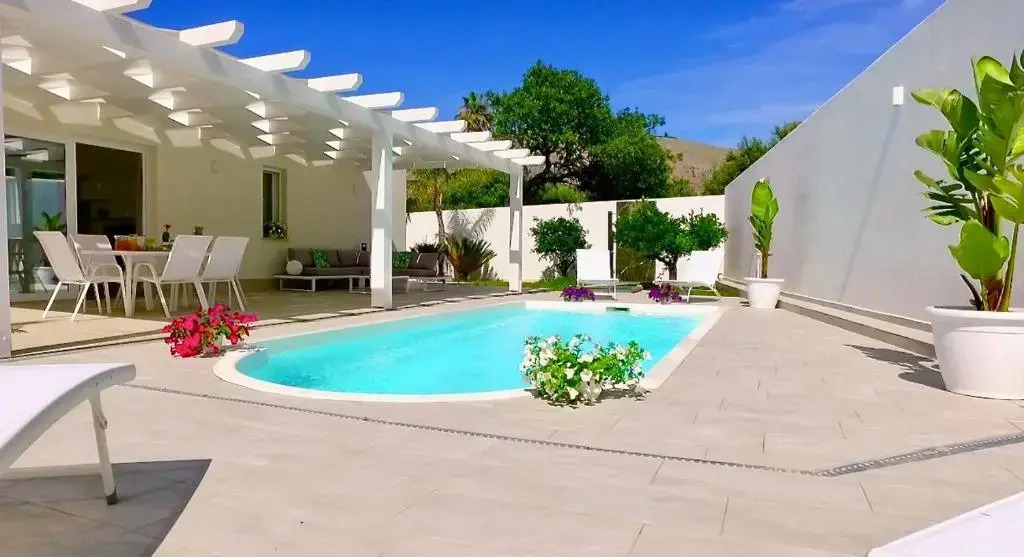 Golden Holiday Villas Private Pools in Sicily