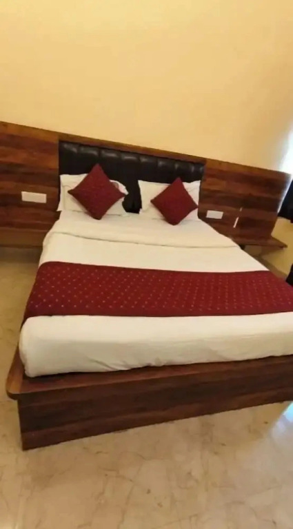 New Sandhya Guest House