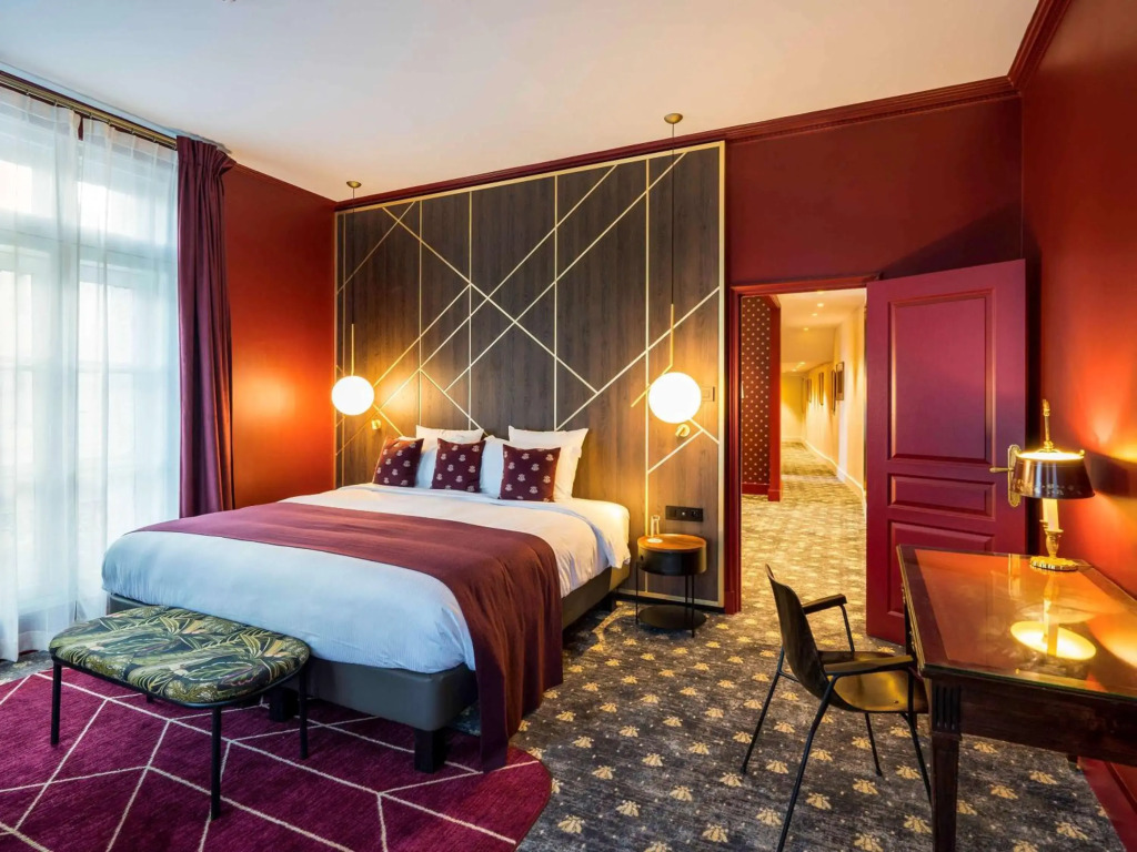 Aigle Noir Hotel Fontainebleau - MGallery Collection