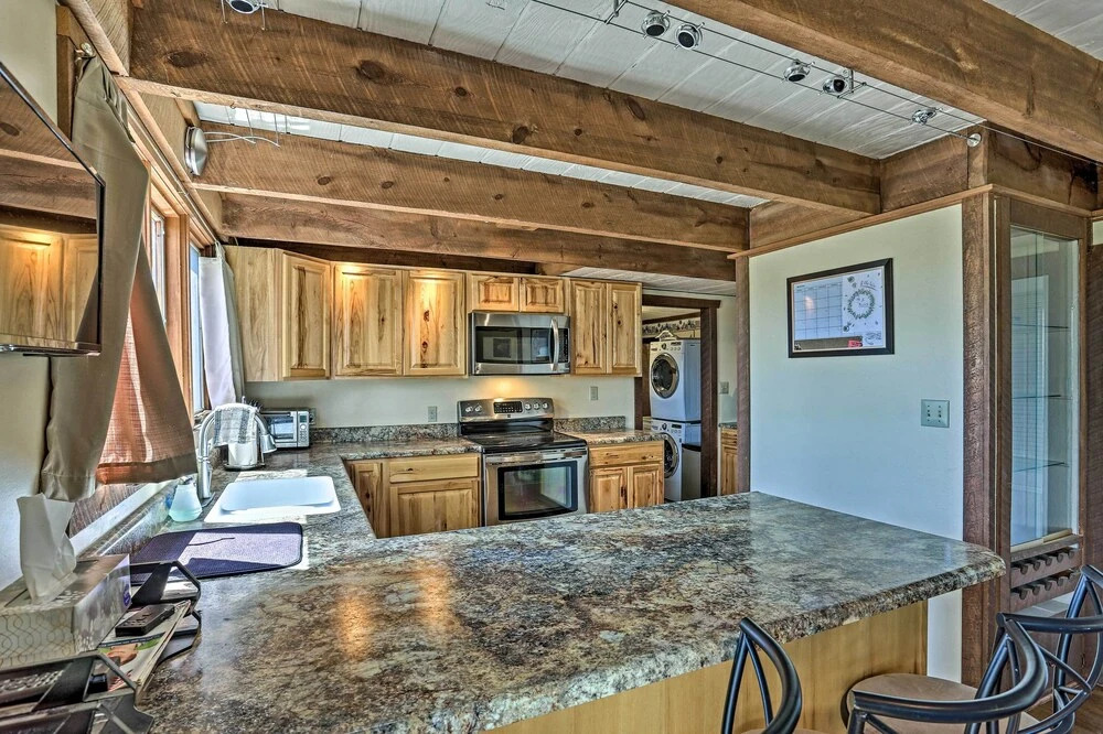 Rustic Black Hills Retreat w/ Expansive Views