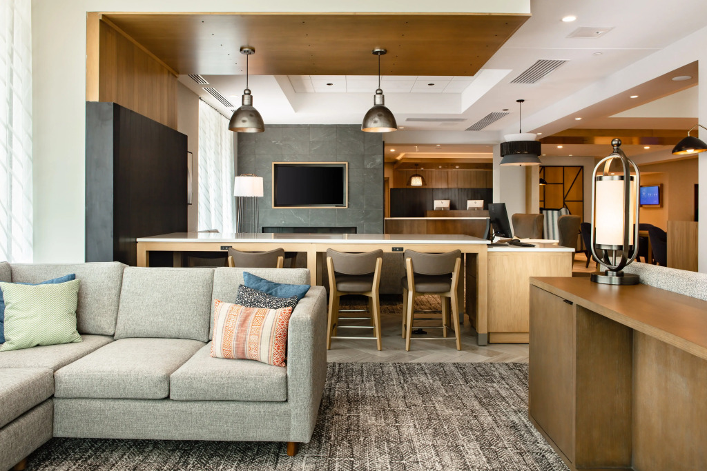 Staybridge Suites - Iowa City - Coralville by IHG