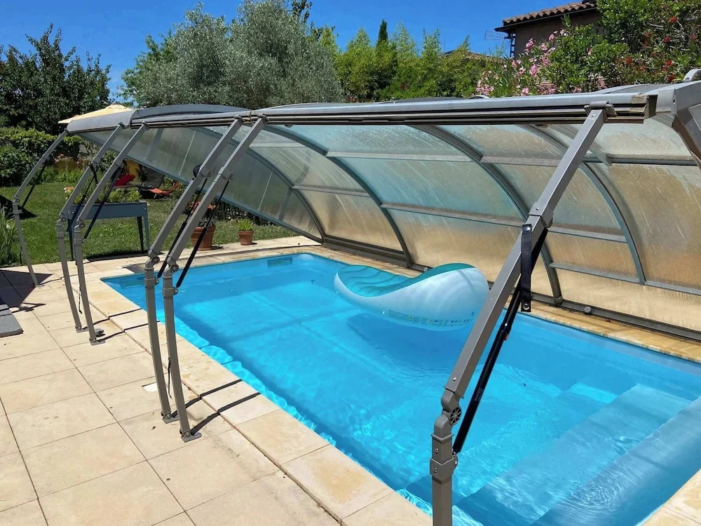 Colum Rine - Charming Villa w Private Pool Garden in Colomiers