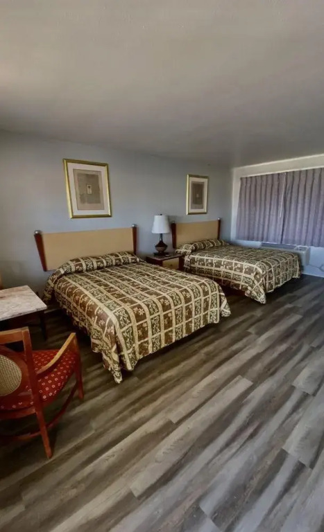 Oak Tree Inn