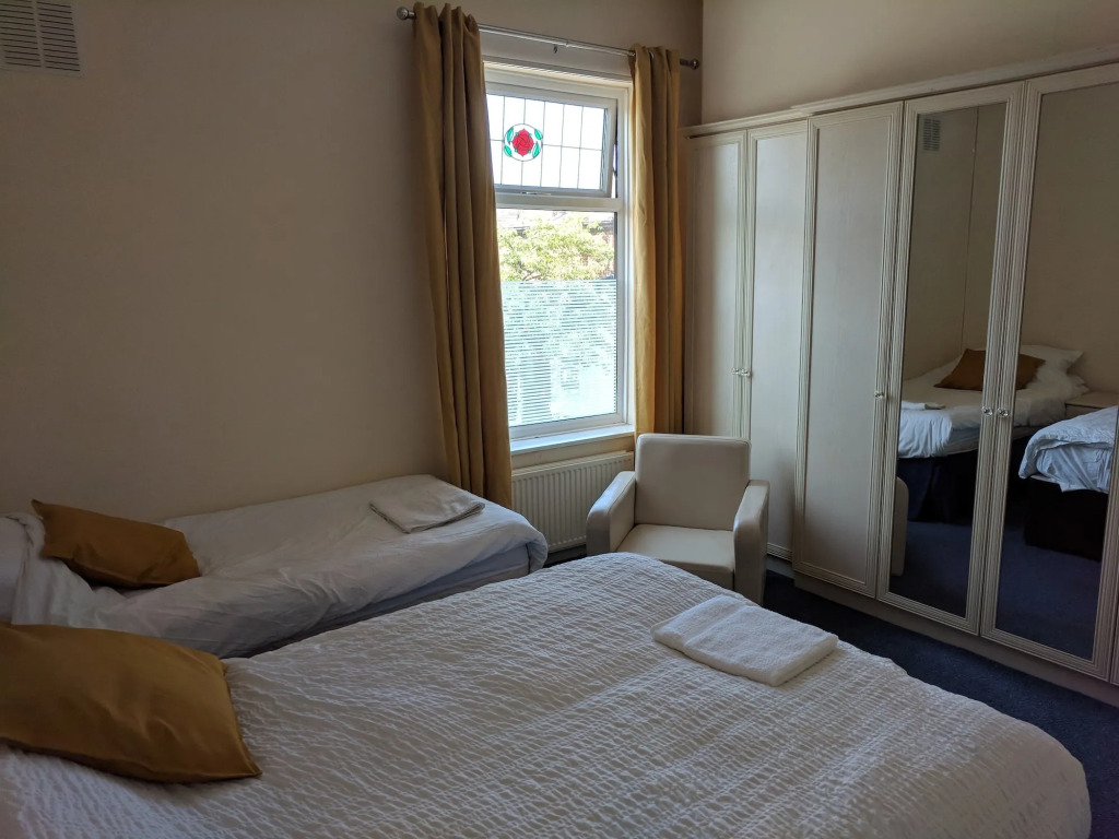 4 Bedroom House at Fern Lodge Preston Serviced Accommodation