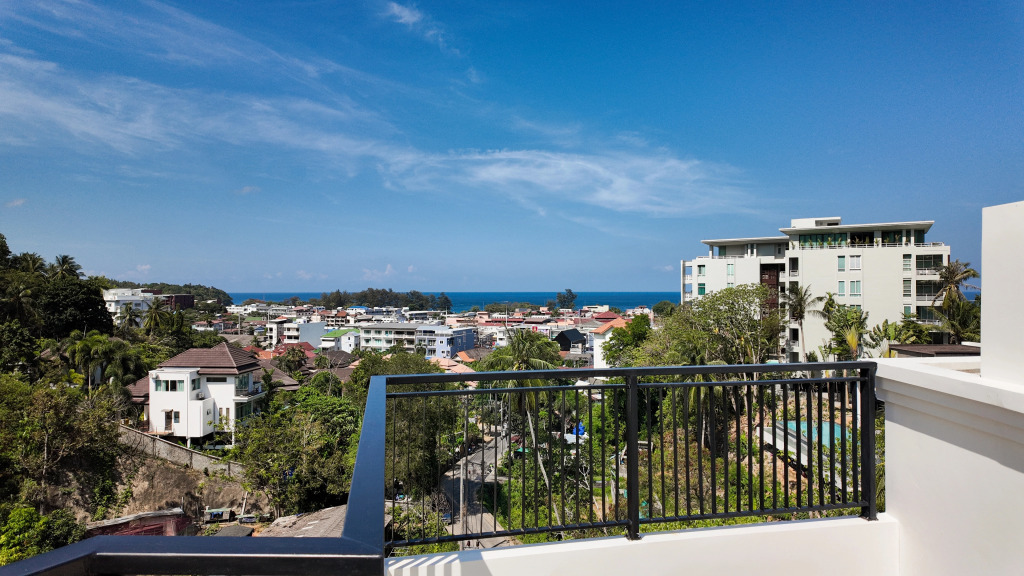 Karon Beach Villa
