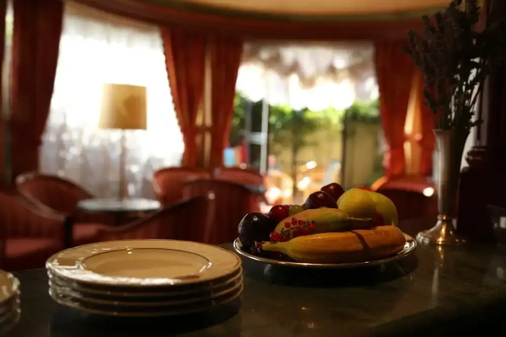 Hotel President