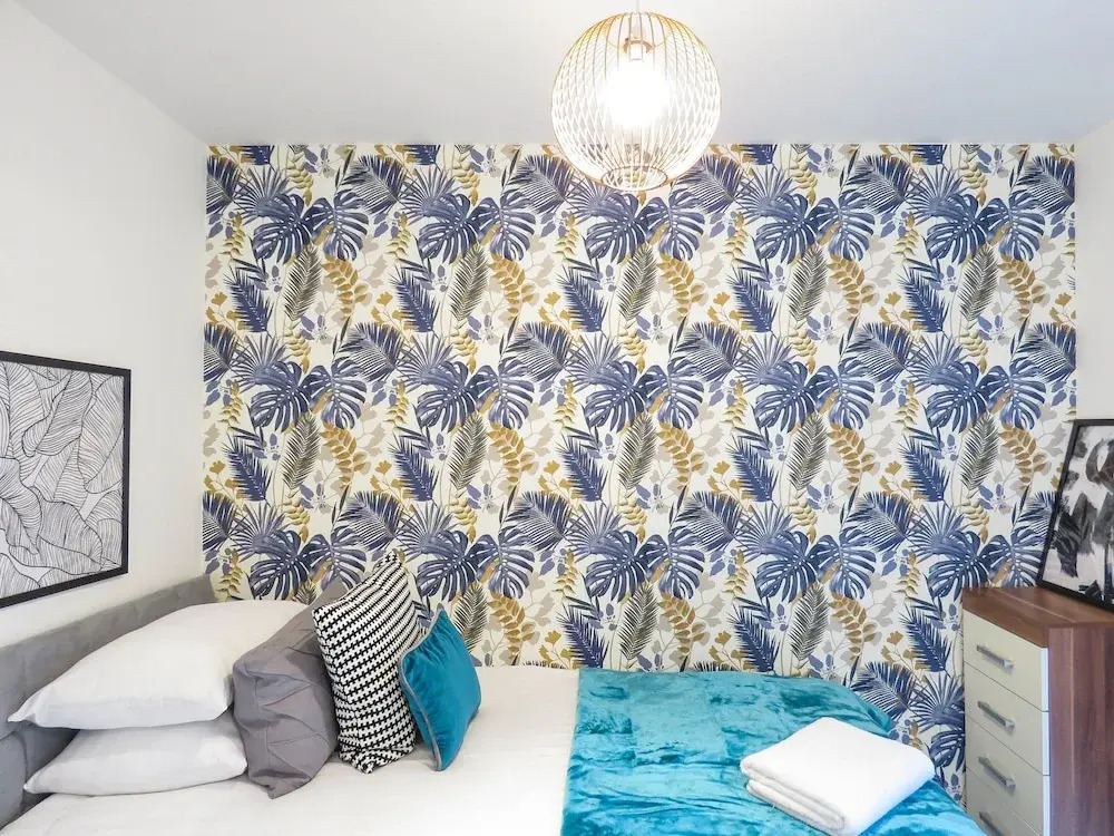 Tudors eSuites Birmingham Townhouse Private Garden Free Parking