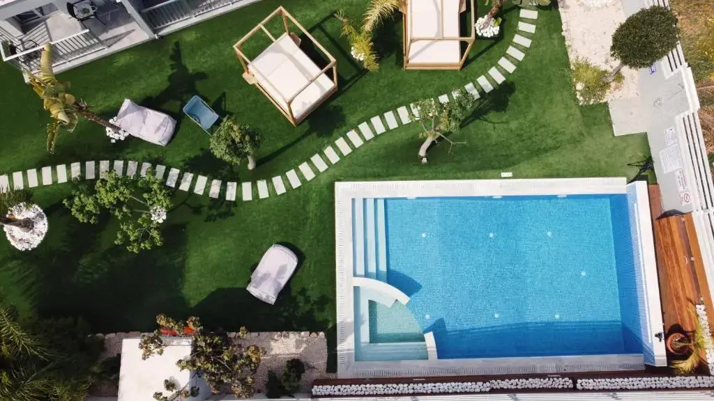 Silver Sea Holiday Apartments