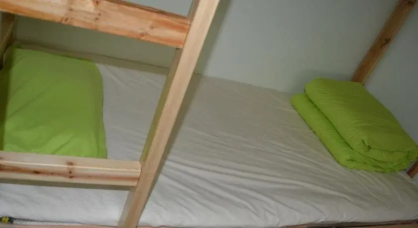 Linxi Xiaozhu Youth Hostel