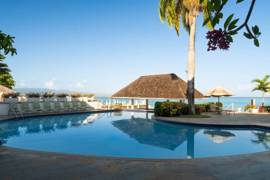 Grand Decameron Montego Beach, A Trademark All-Inclusive Resort