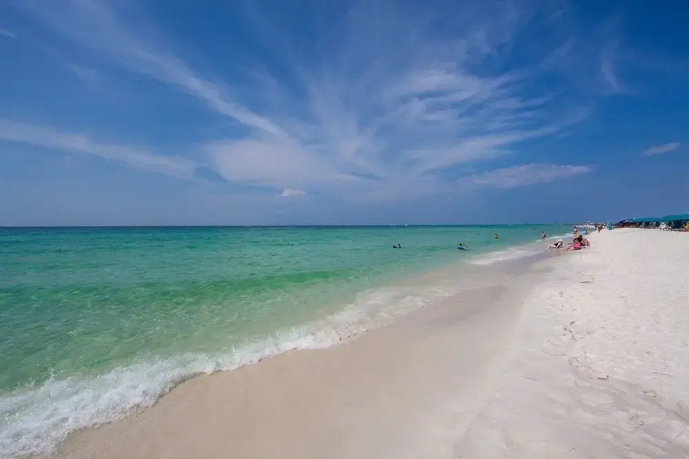 Gulf Shore Condo #211 - 2 Br condo by RedAwning