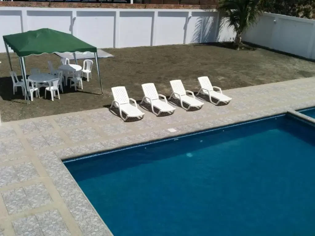 Manta Airport Hotel