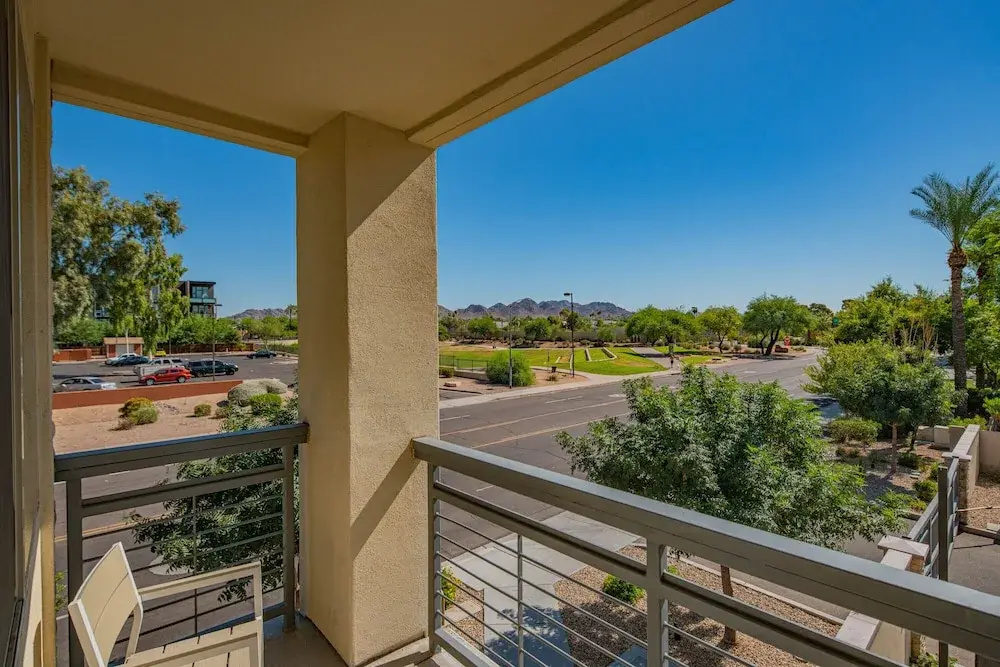 WanderJaunt Luxe Central Phoenix Apts