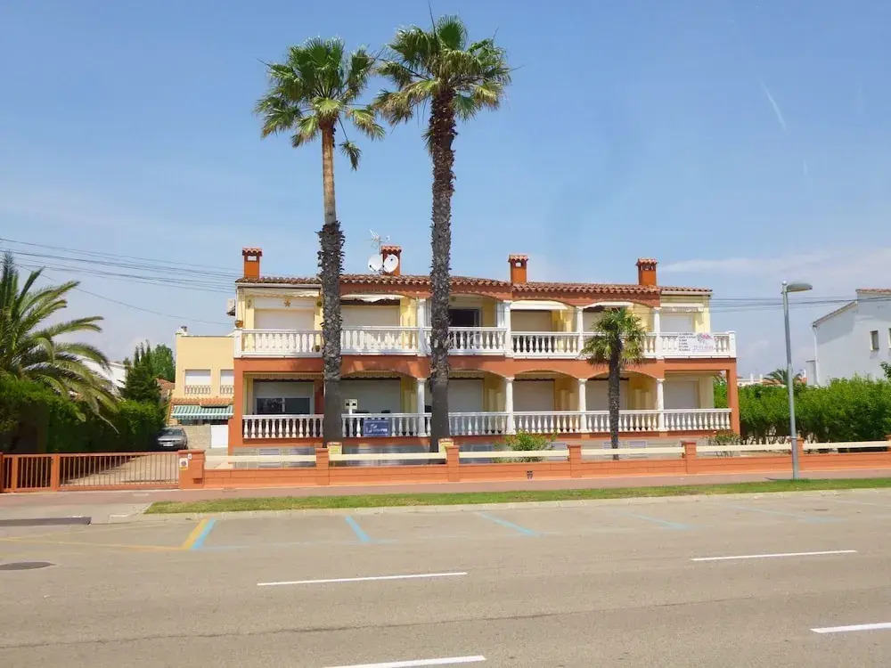 Apartment in Empuriabrava Near the Beach for 4 People