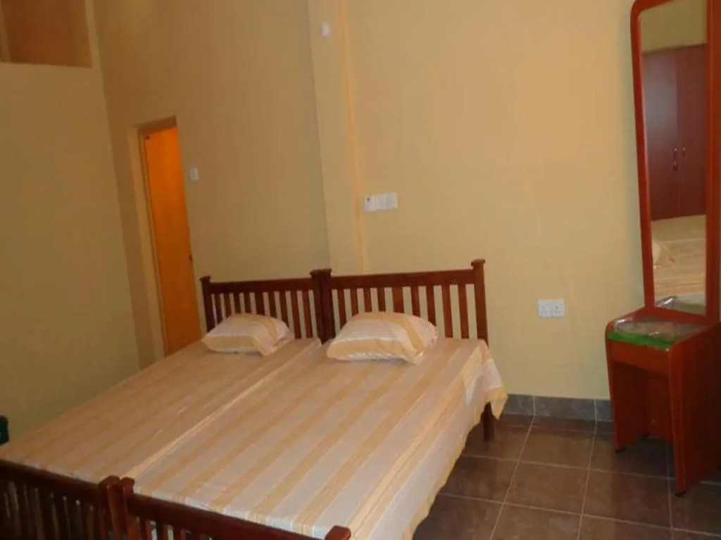 Anura Guest Inn