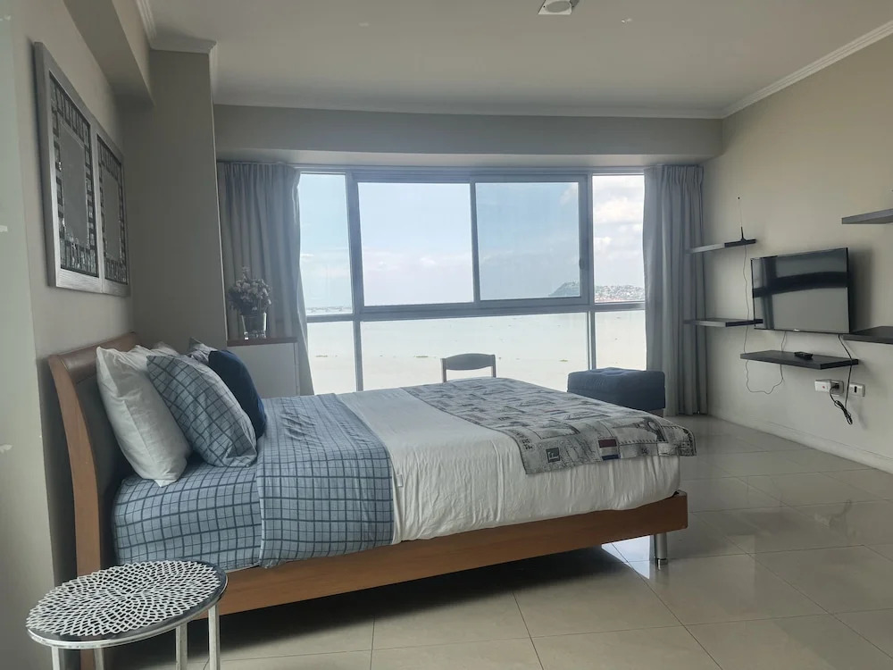 River View suites Puerto Santa Ana gye