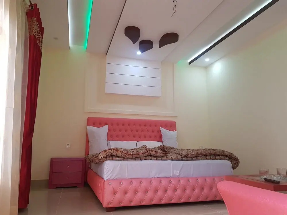 Galaxy cottages