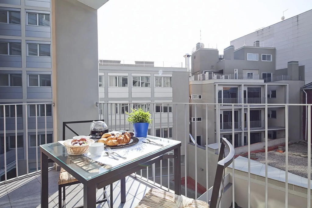 Charmsuites Paralel