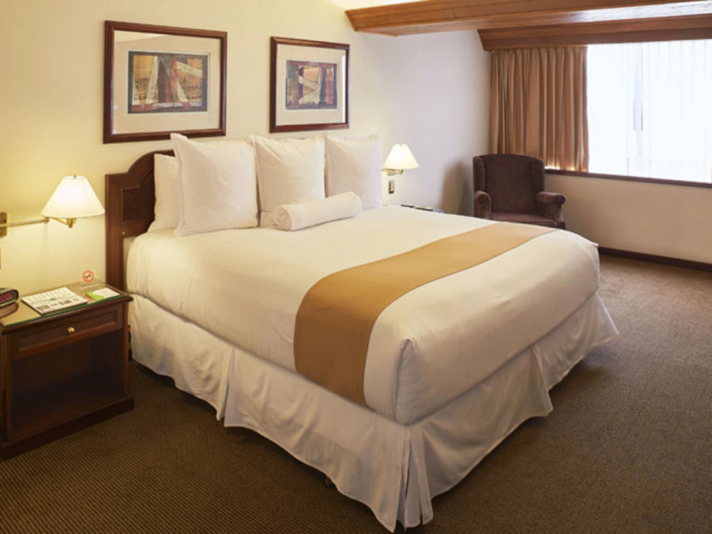 J&A Classic Hotel