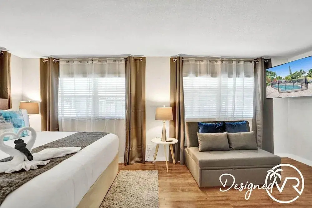 Amazing 4BR with Private Heated Pool