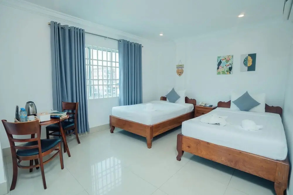 White Corner Hotel